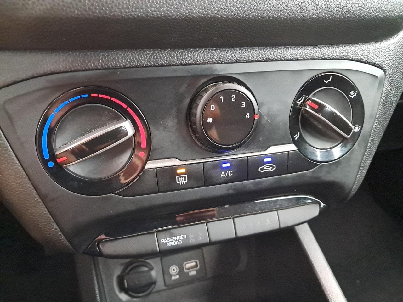 2018 Hyundai i20 - 16