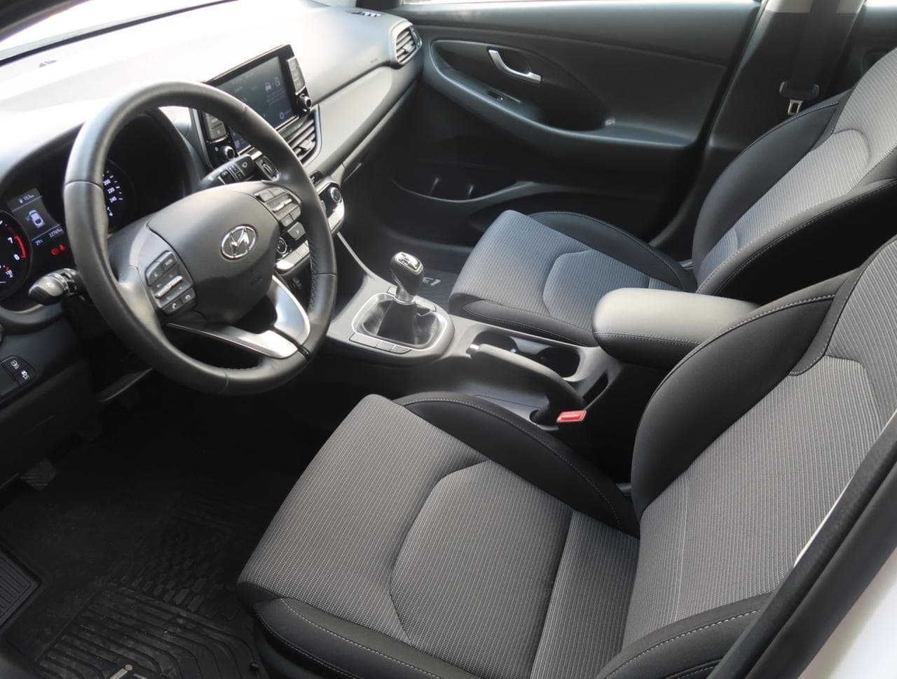 2023 Hyundai i30 - 16