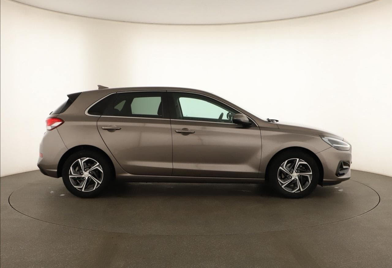 2022 Hyundai i30 - 8