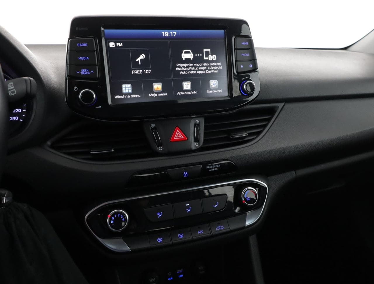 2020 Hyundai i30 - 16
