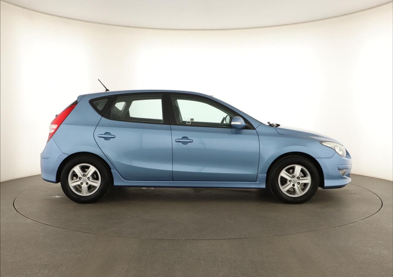 2011 Hyundai i30 - 8