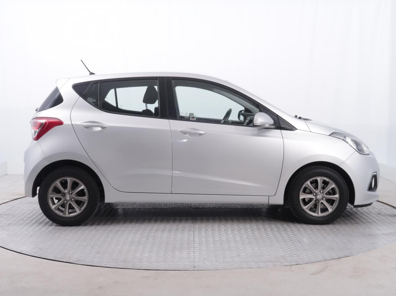 2013 Hyundai i10 - 8