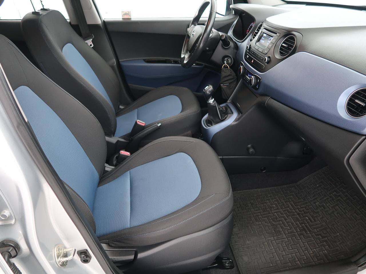 2013 Hyundai i10 - 12