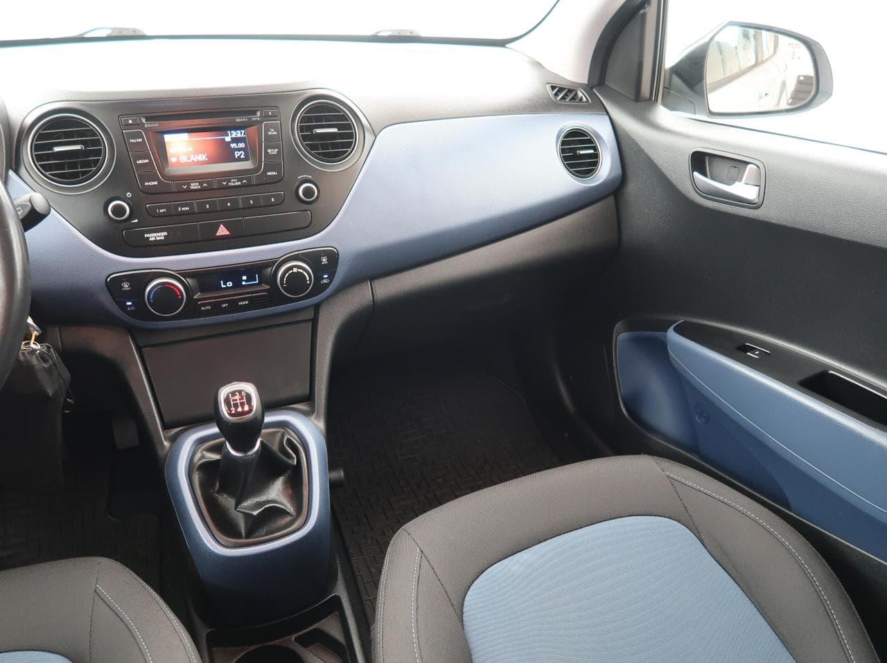 2013 Hyundai i10 - 11