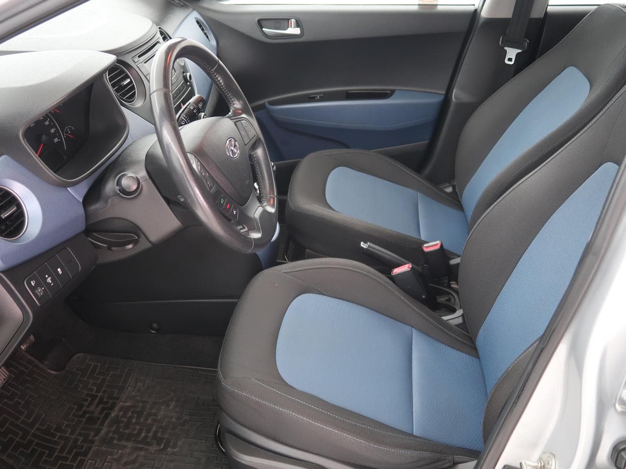 2013 Hyundai i10 - 16
