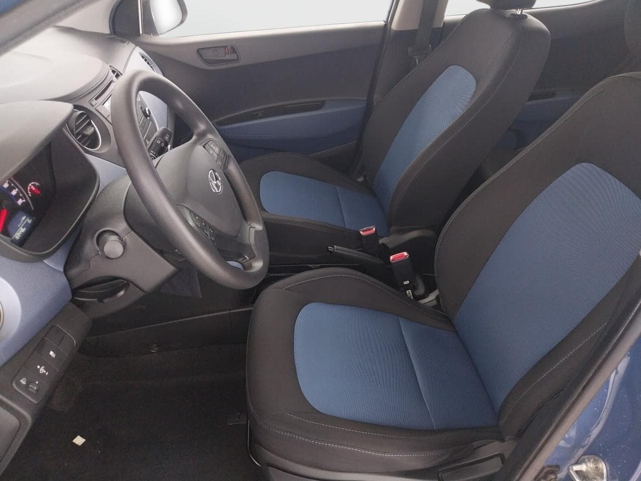 2015 Hyundai i10 - 16