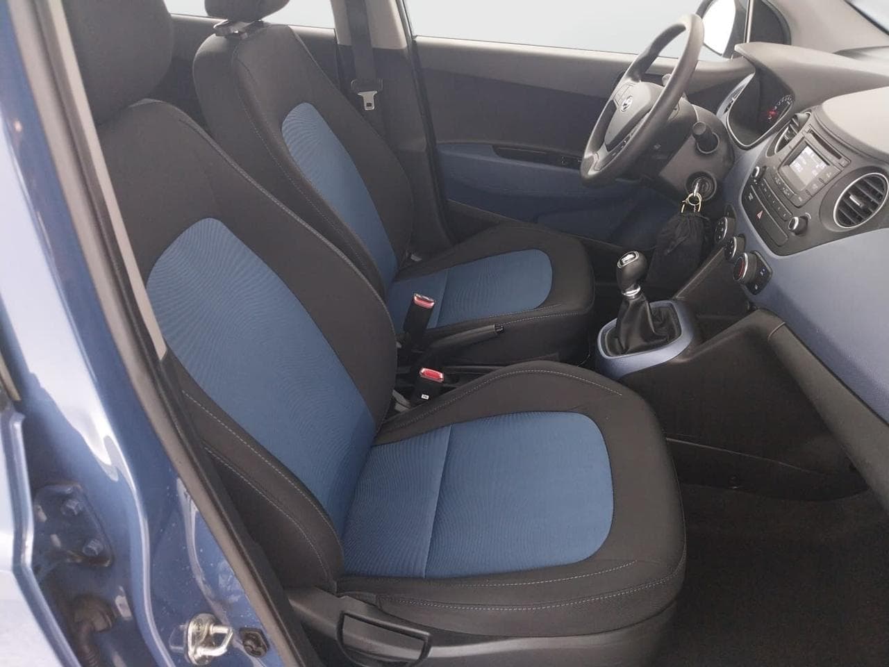 2015 Hyundai i10 - 12