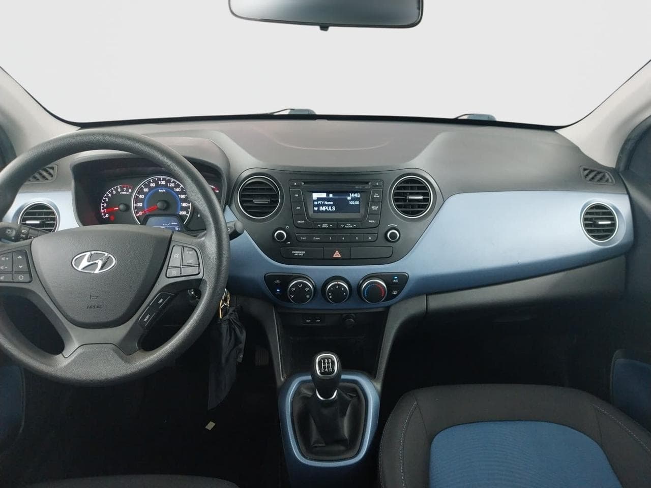 2015 Hyundai i10 - 10