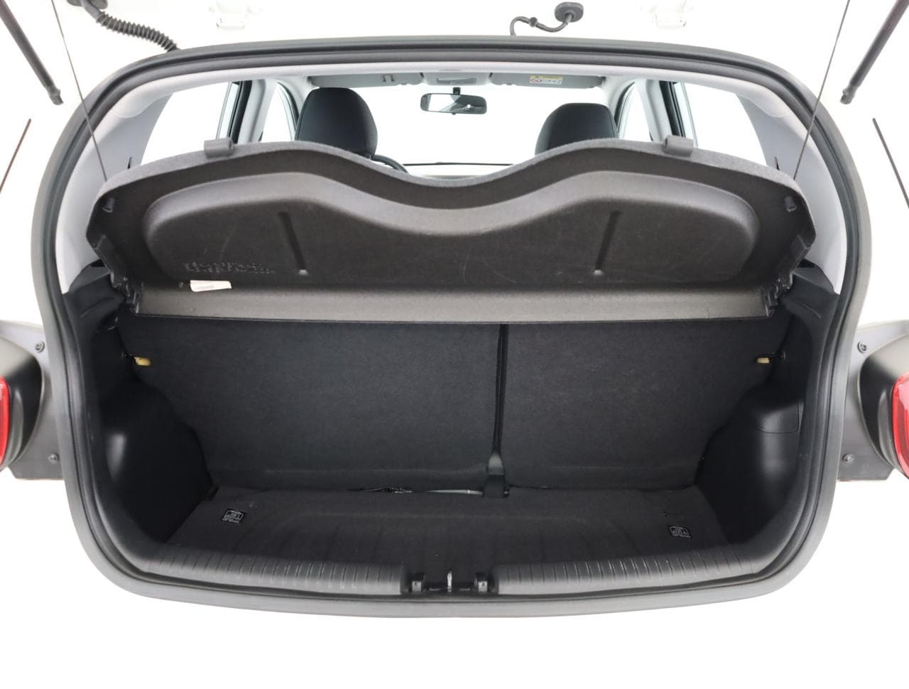 2019 Hyundai i10 - 18