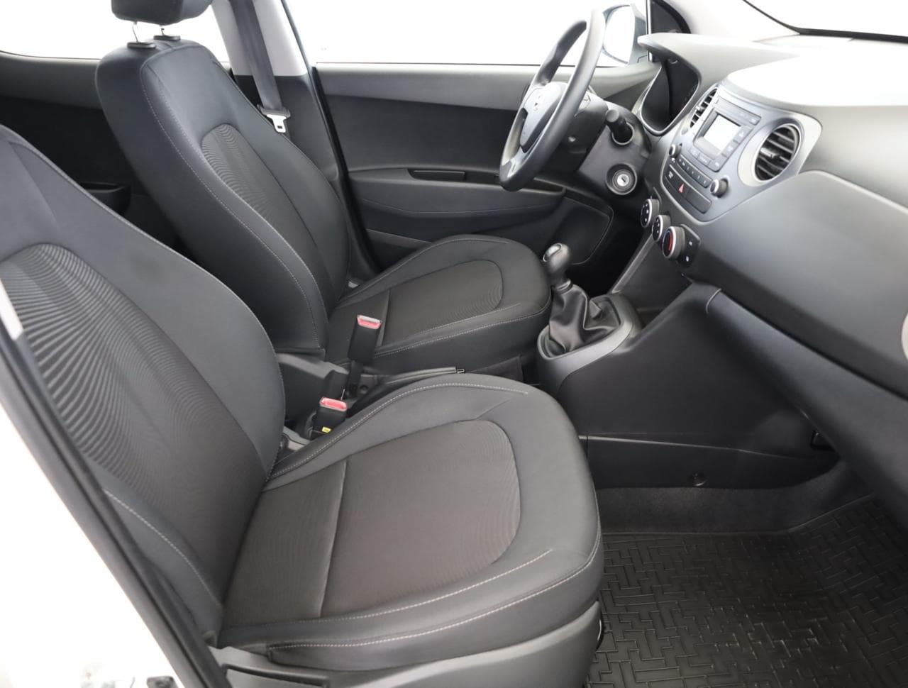 2019 Hyundai i10 - 10