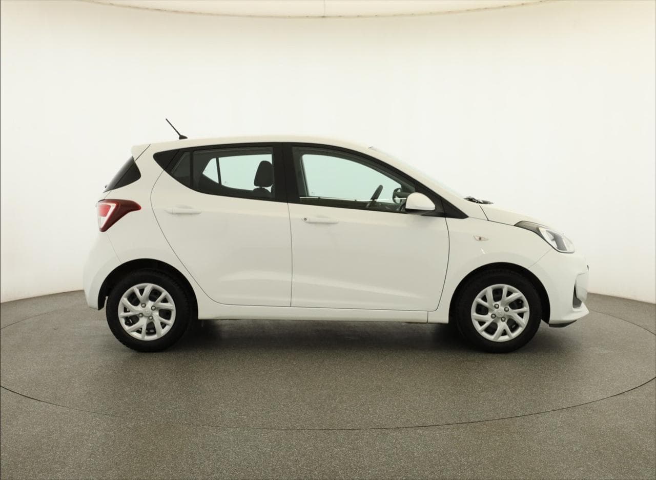 2019 Hyundai i10 - 8