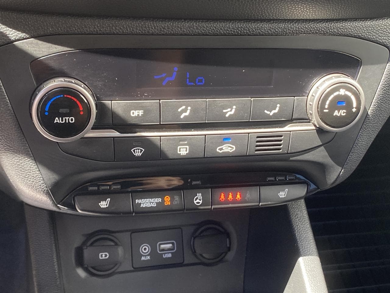 2019 Hyundai i20 - 14