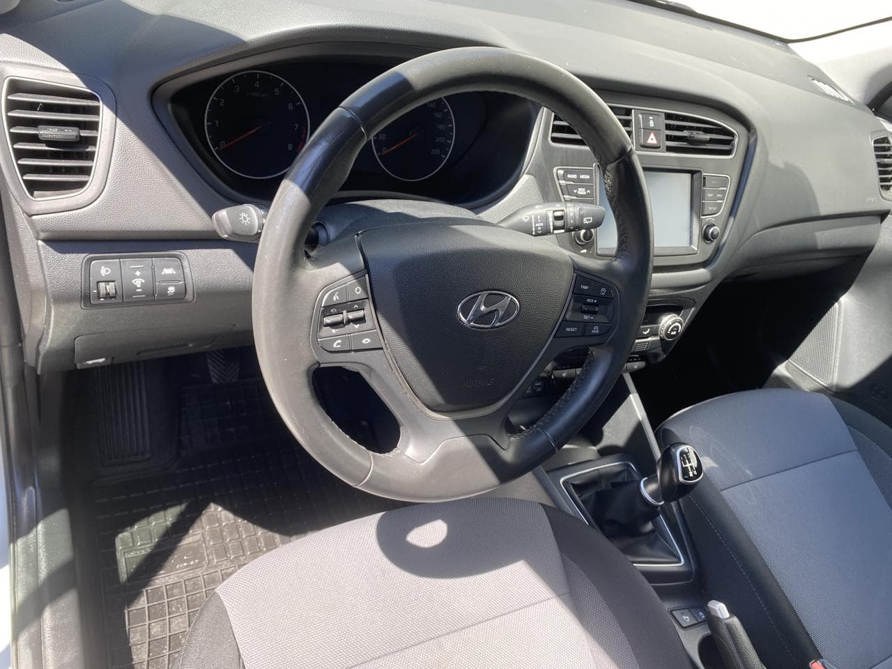 2019 Hyundai i20 - 12