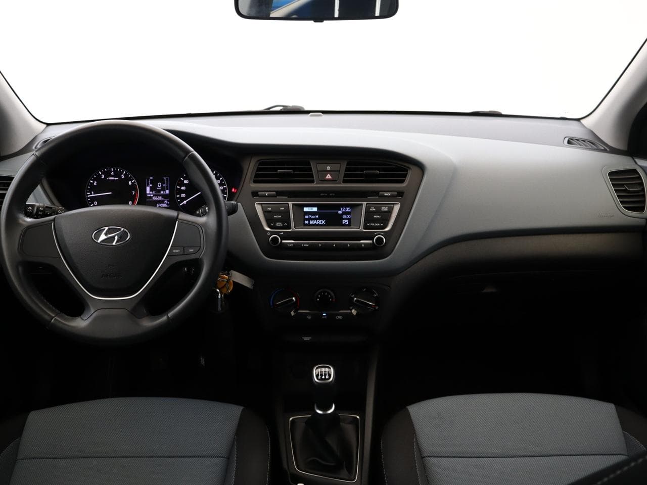 2017 Hyundai i20 - 9