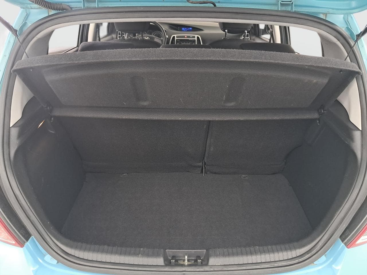2014 Hyundai i20 - 19