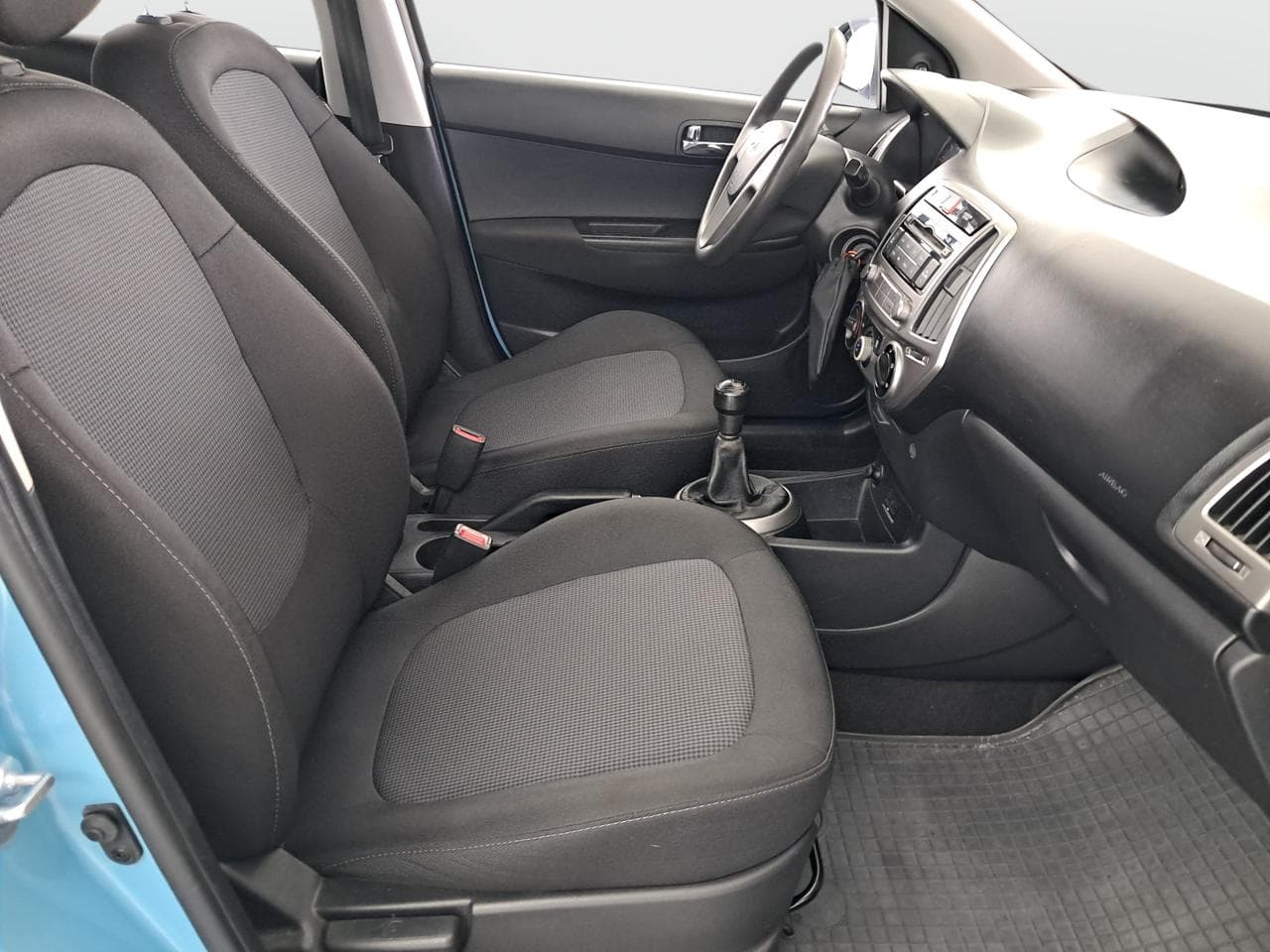 2014 Hyundai i20 - 12