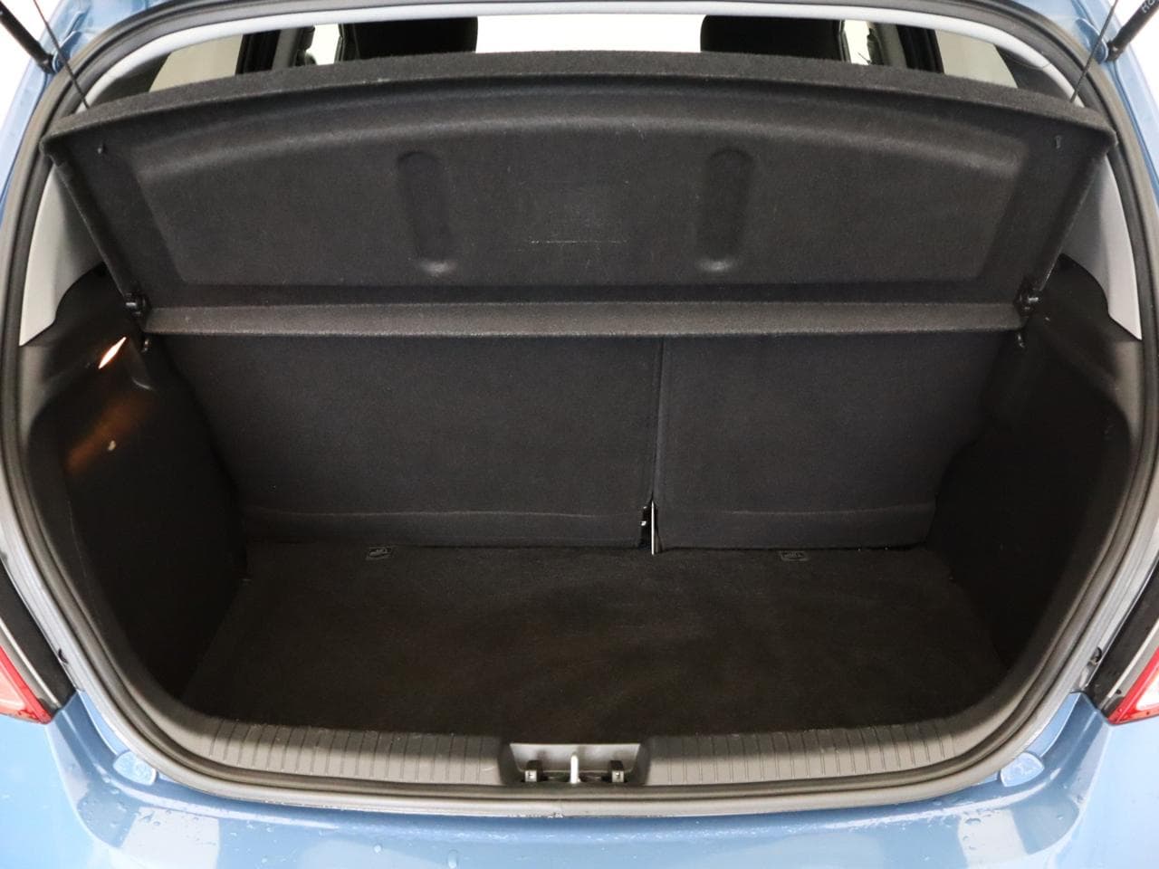 2014 Hyundai i20 - 16