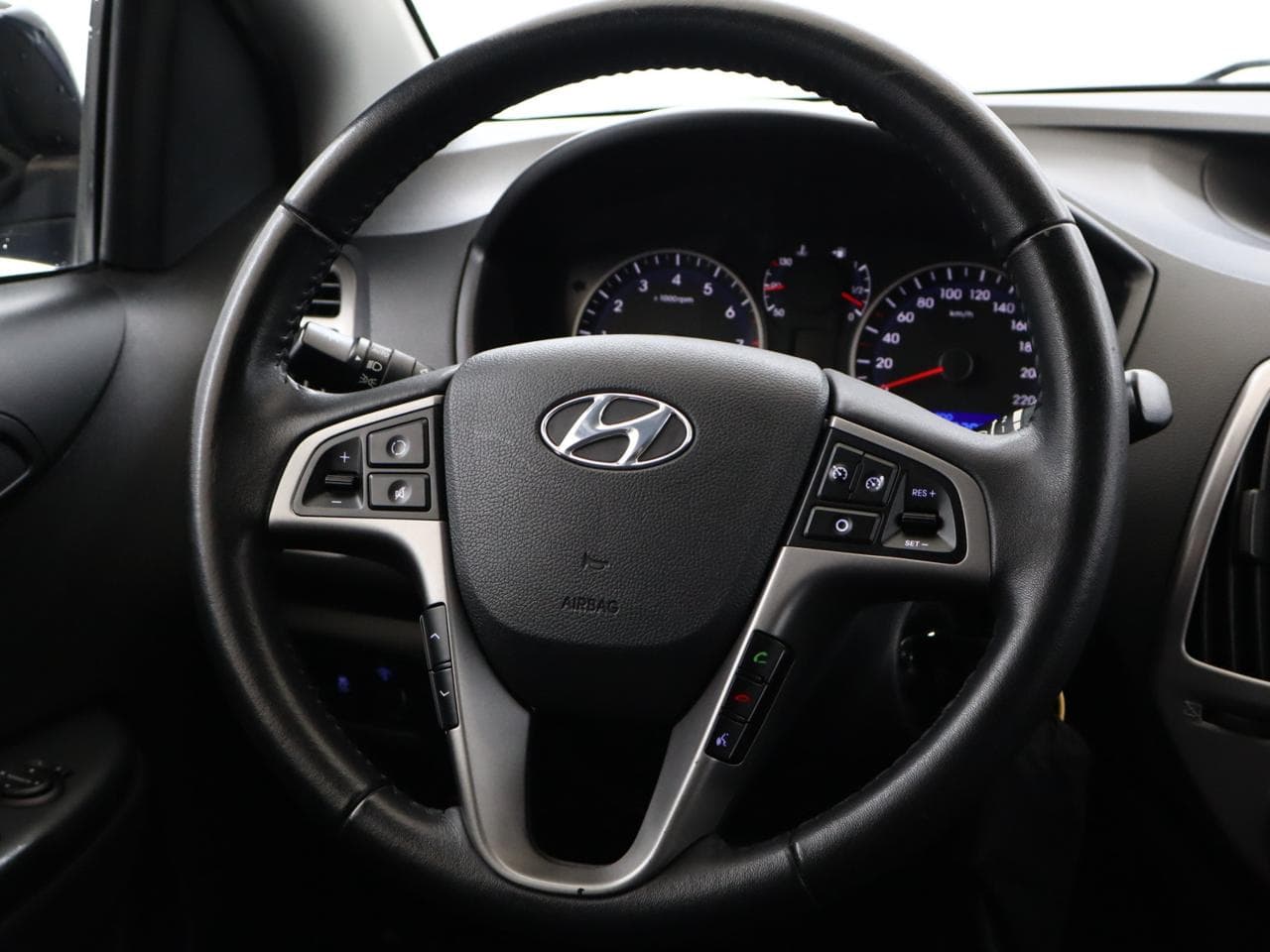 2014 Hyundai i20 - 17