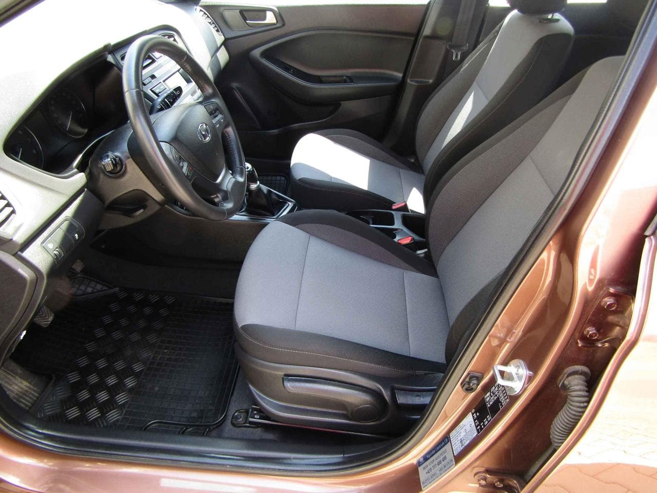 2018 Hyundai i20 - 9