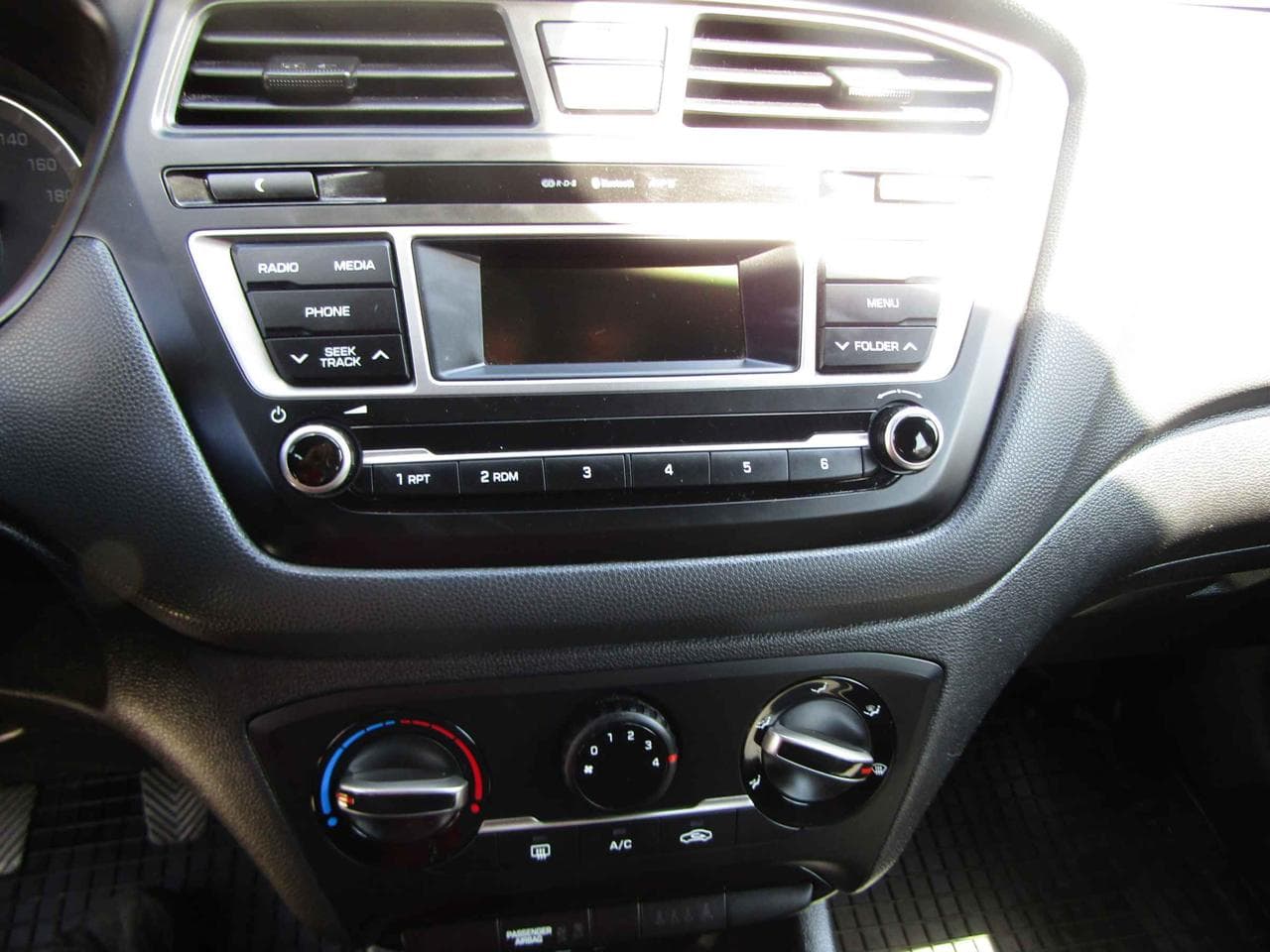 2018 Hyundai i20 - 12