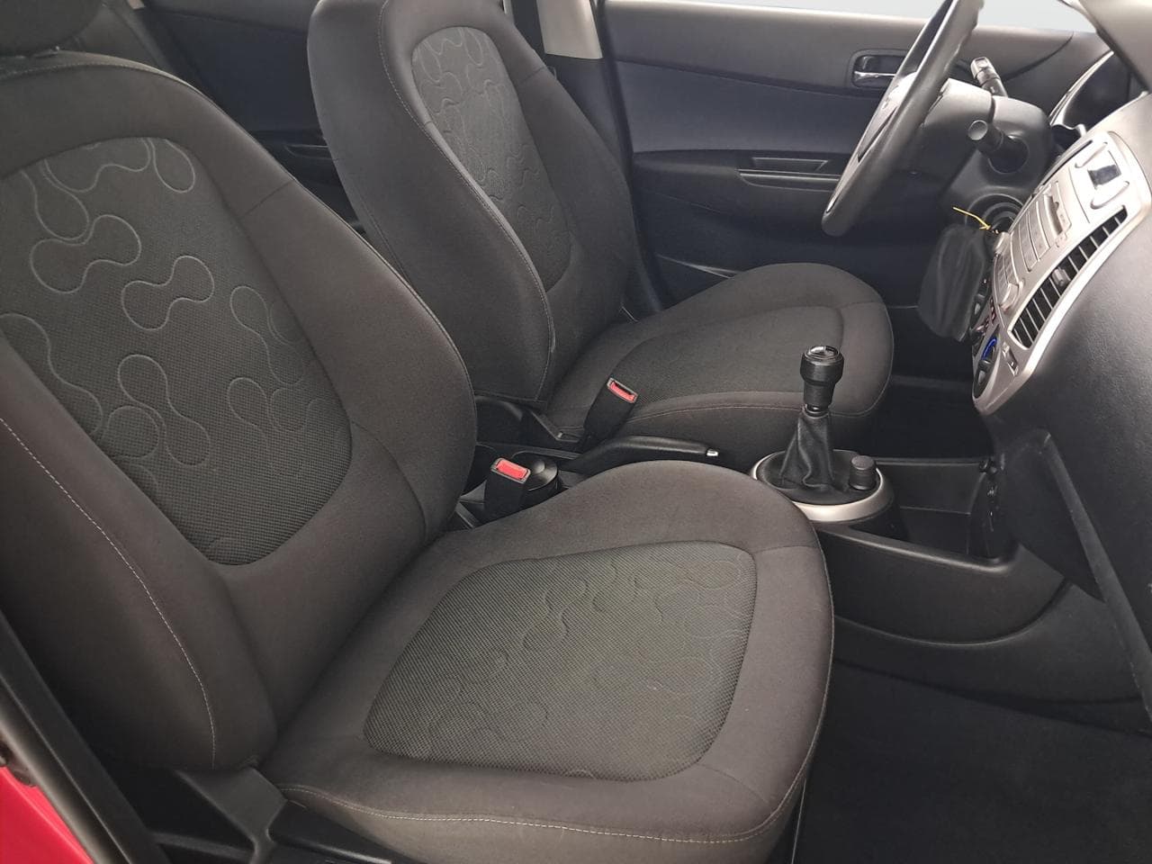 2009 Hyundai i20 - 12