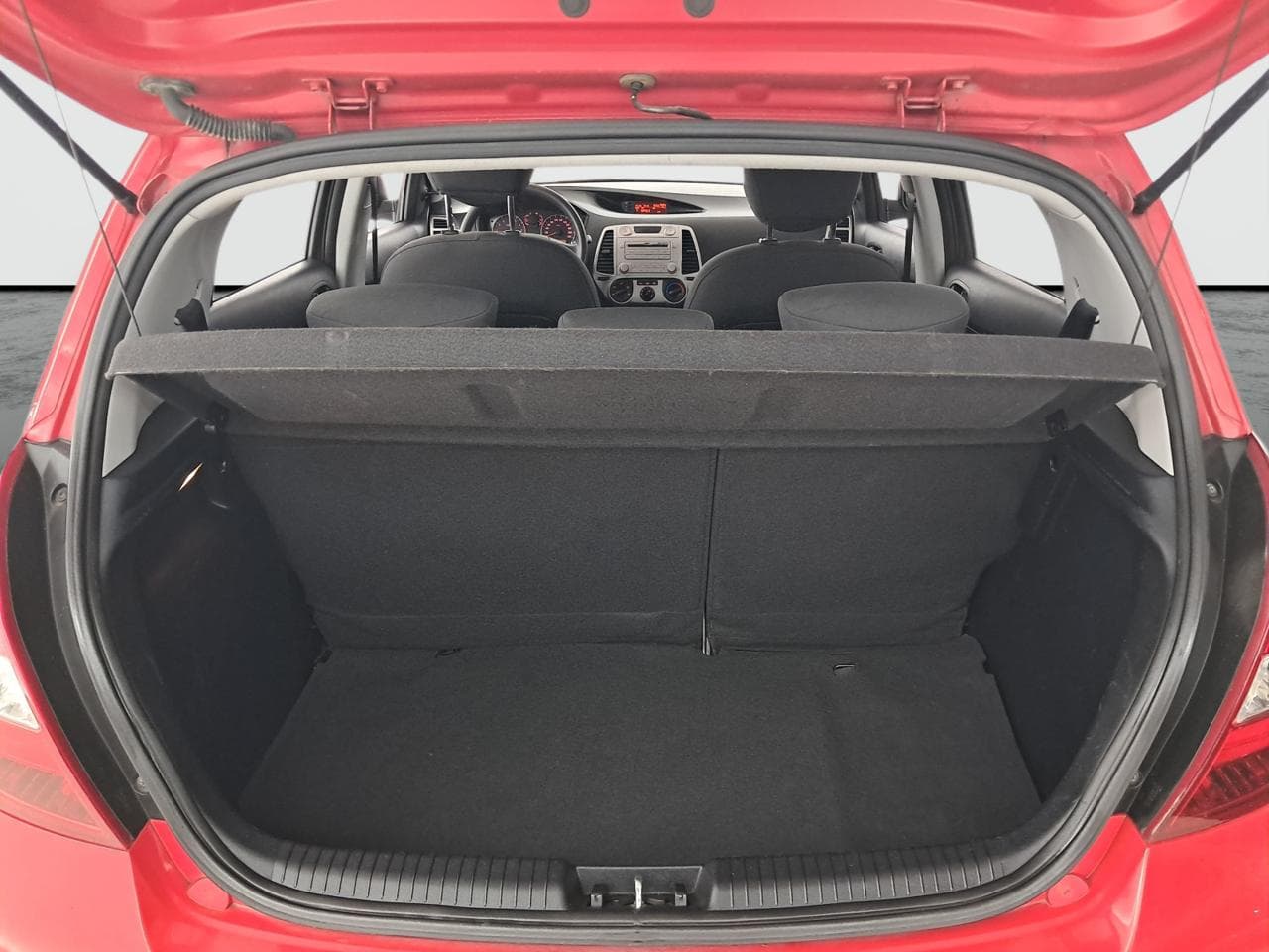 2009 Hyundai i20 - 19