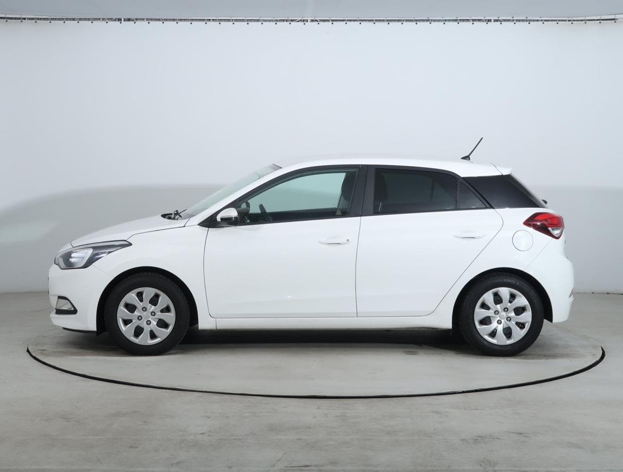 2016 Hyundai i20 - 4