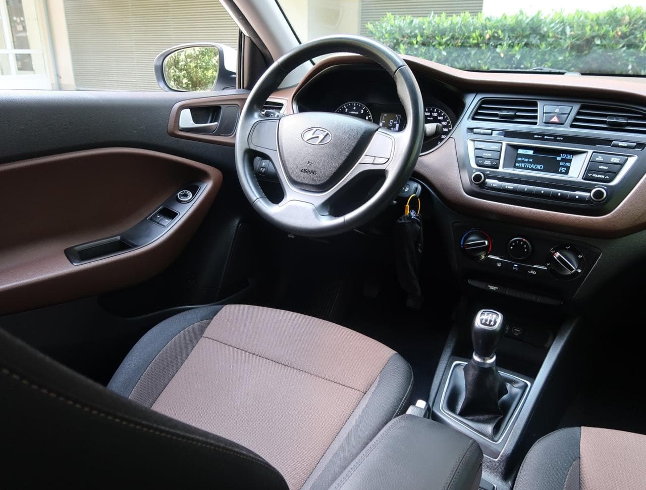 2016 Hyundai i20 - 9