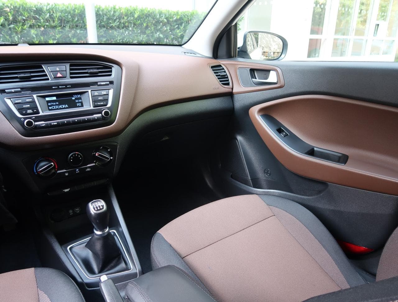 2016 Hyundai i20 - 11