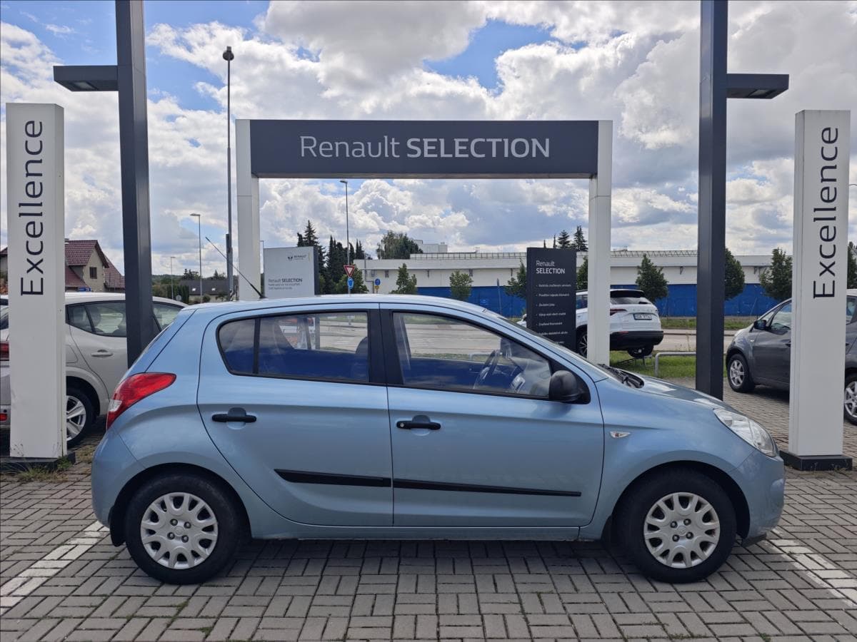 2010 Hyundai i20 - 7