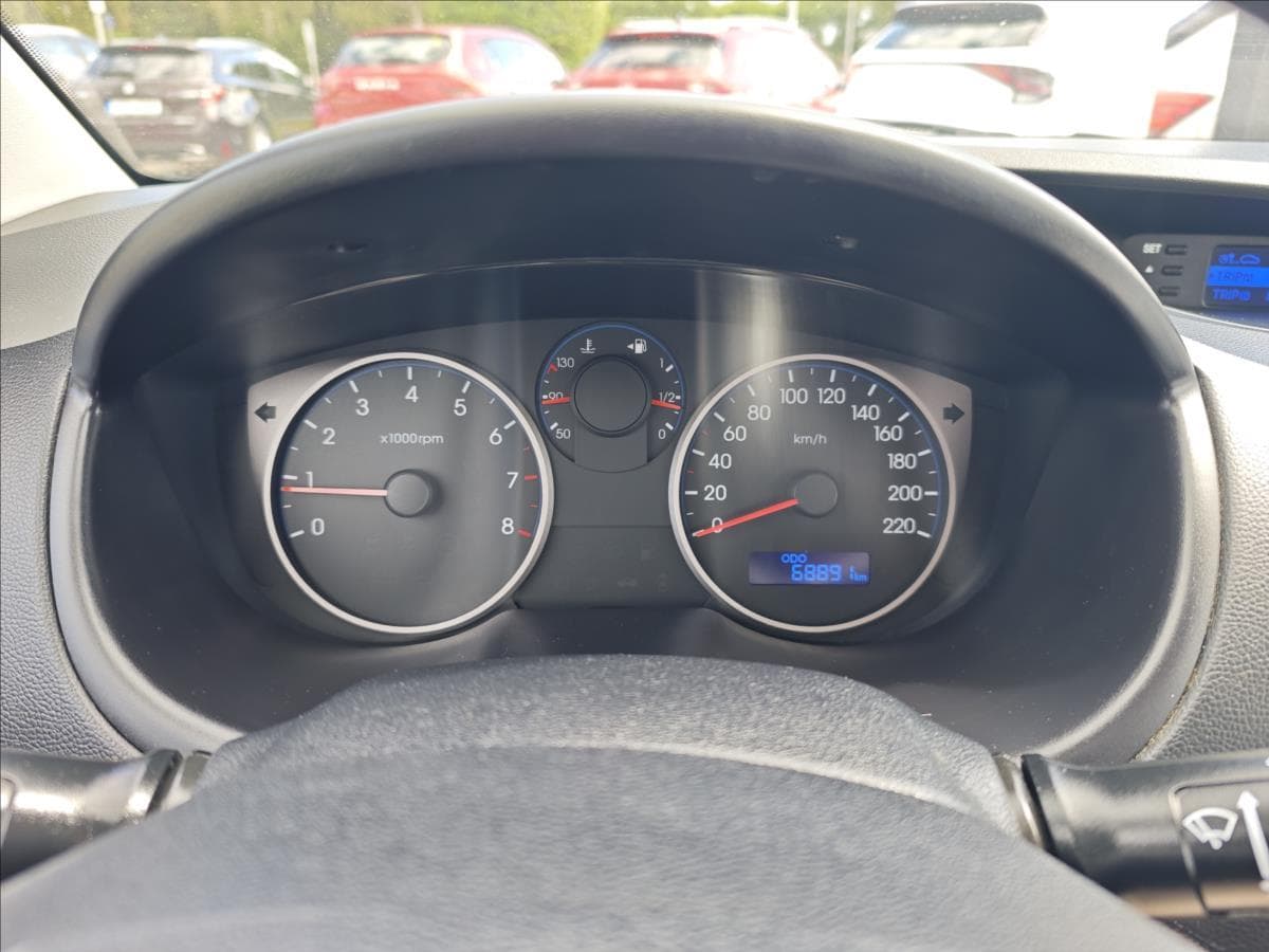 2010 Hyundai i20 - 18