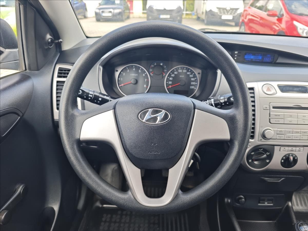2010 Hyundai i20 - 17