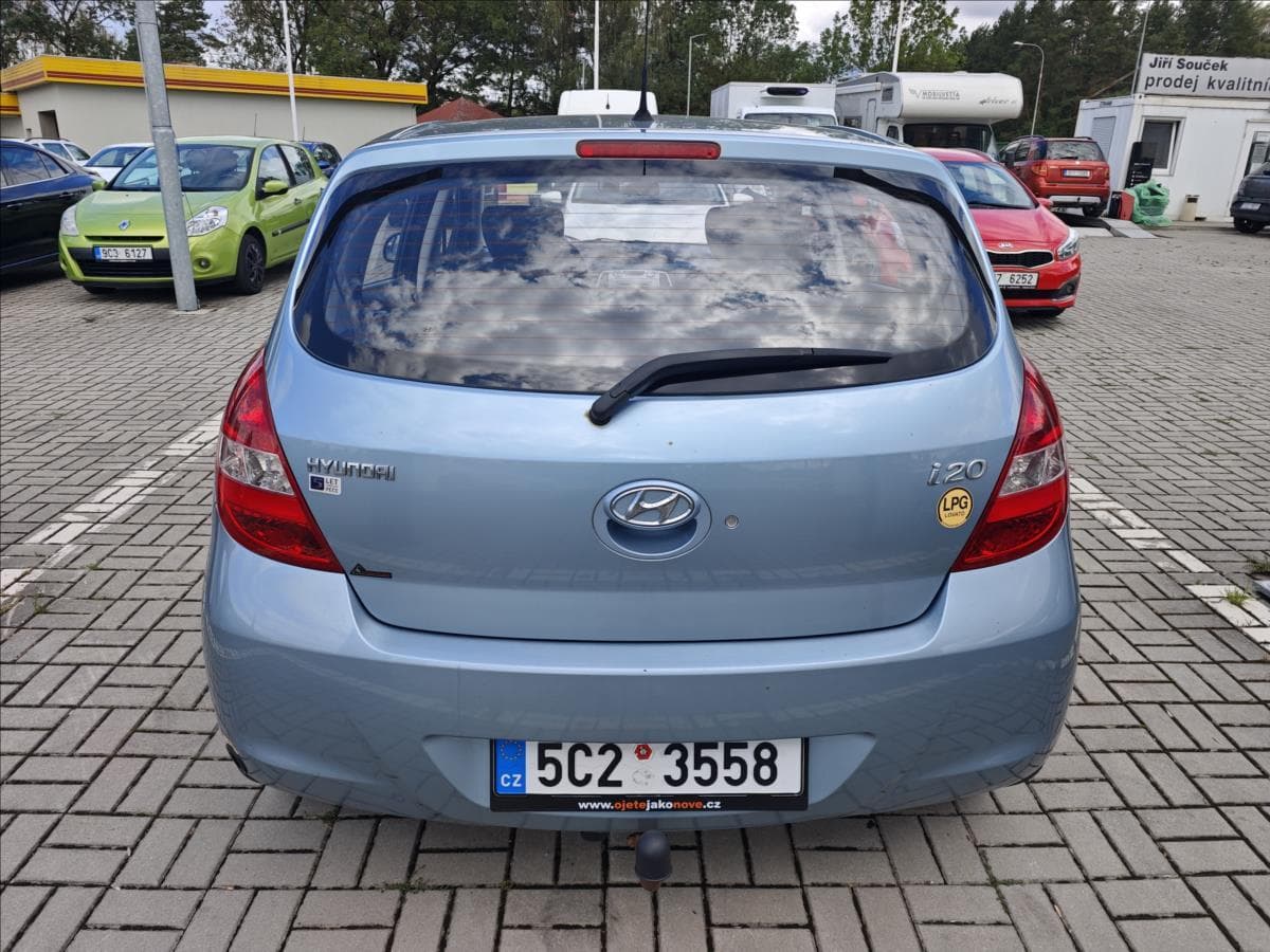 2010 Hyundai i20 - 5