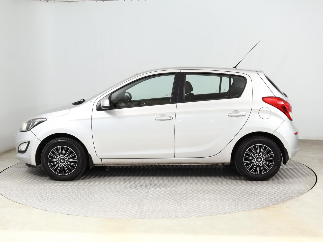 2012 Hyundai i20 - 4