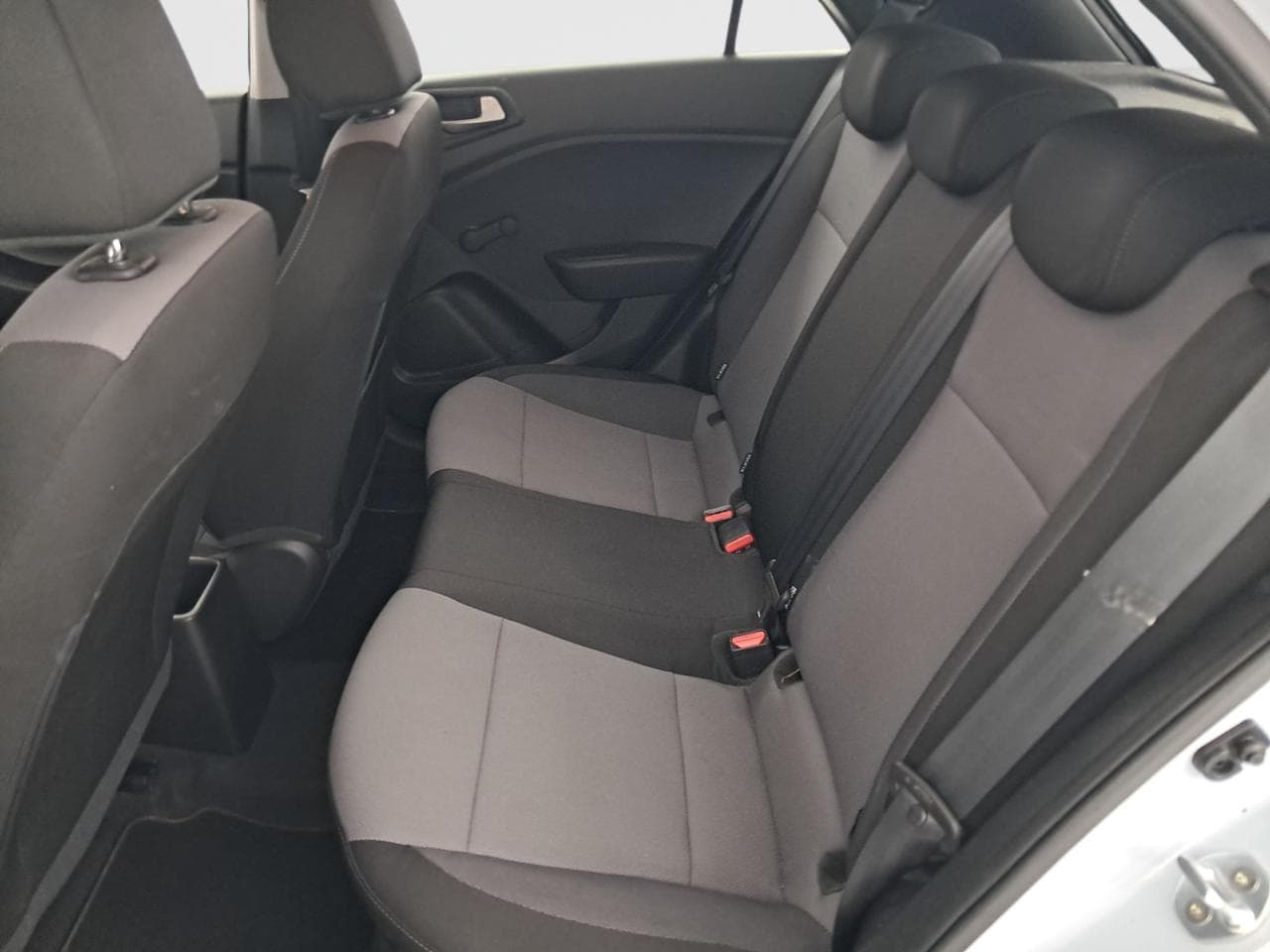 2019 Hyundai i20 - 15