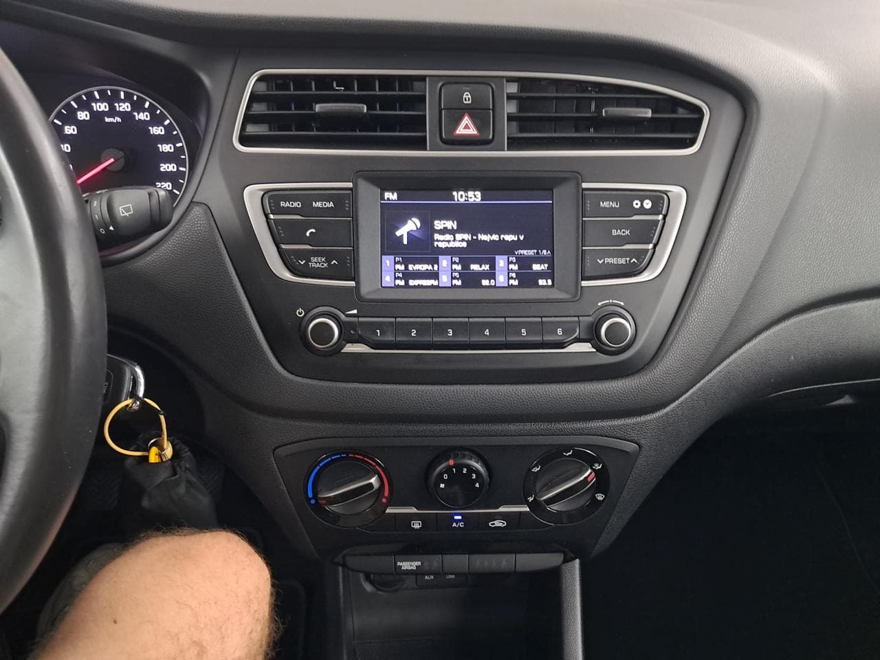 2019 Hyundai i20 - 18