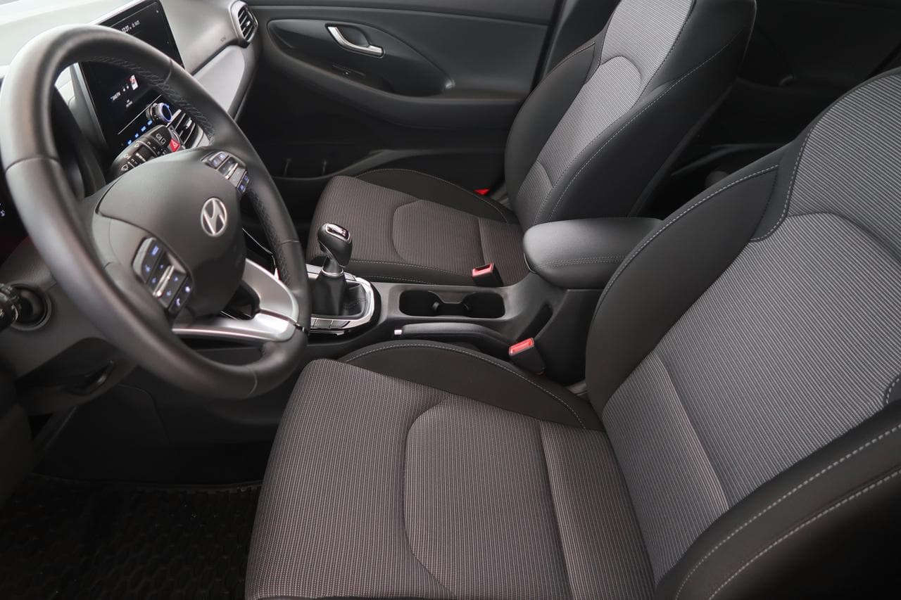 2025 Hyundai i30 - 16