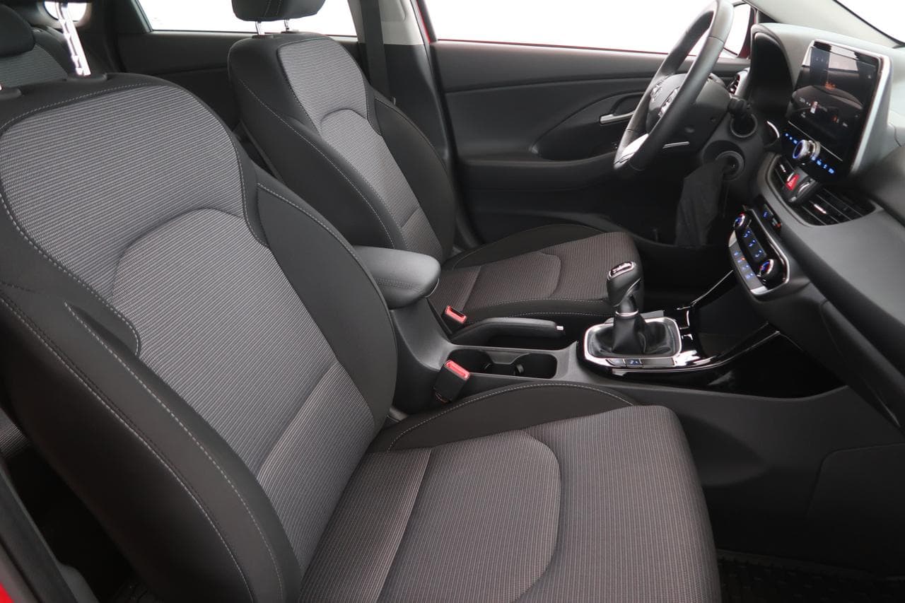 2025 Hyundai i30 - 12