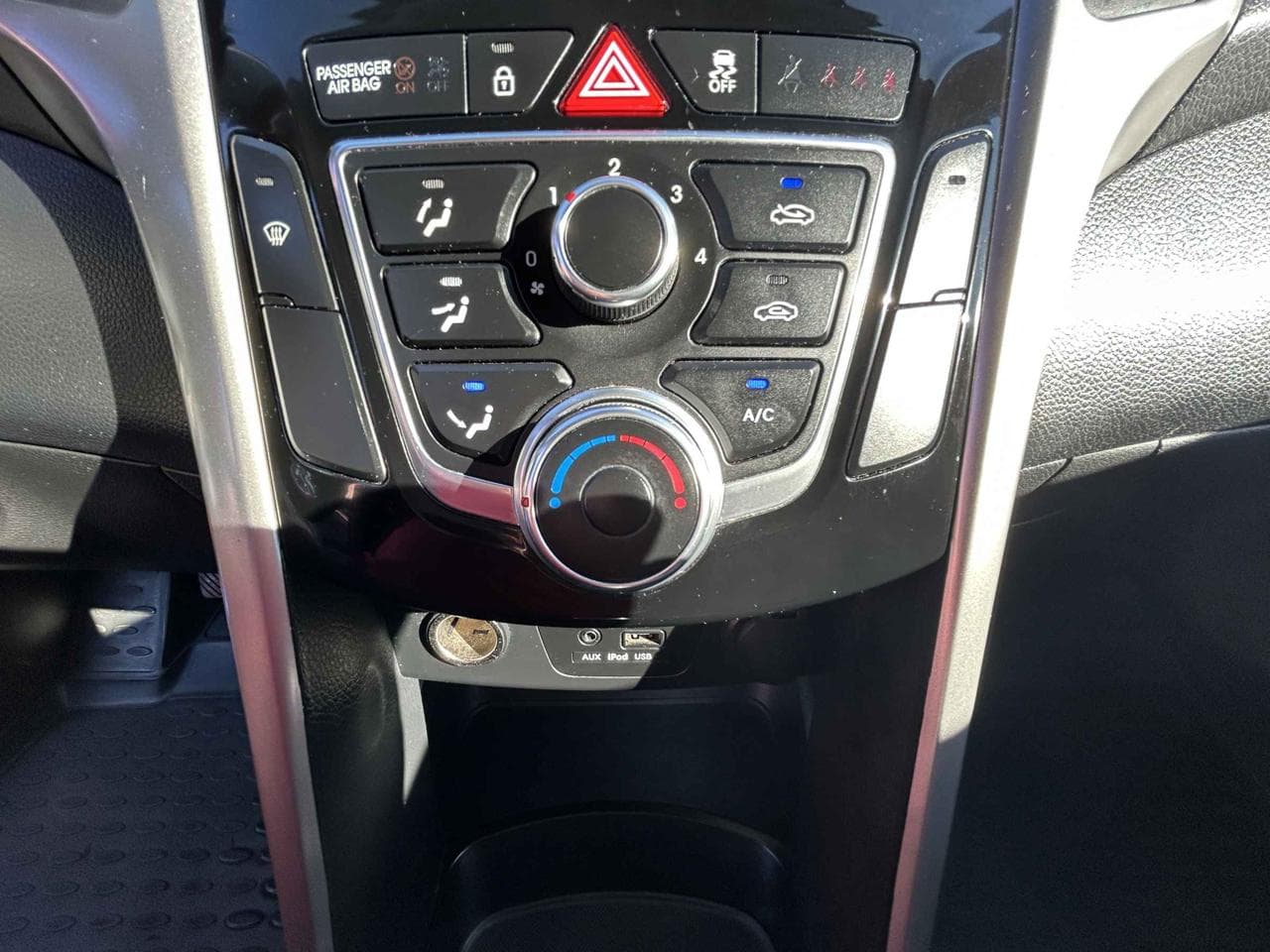 2013 Hyundai i30 - 13