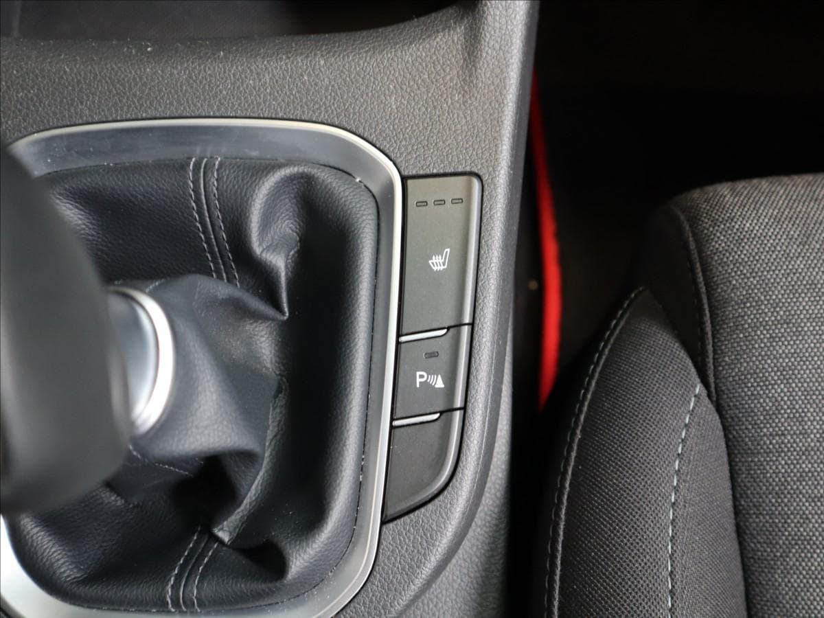 2022 Hyundai i30 - 18