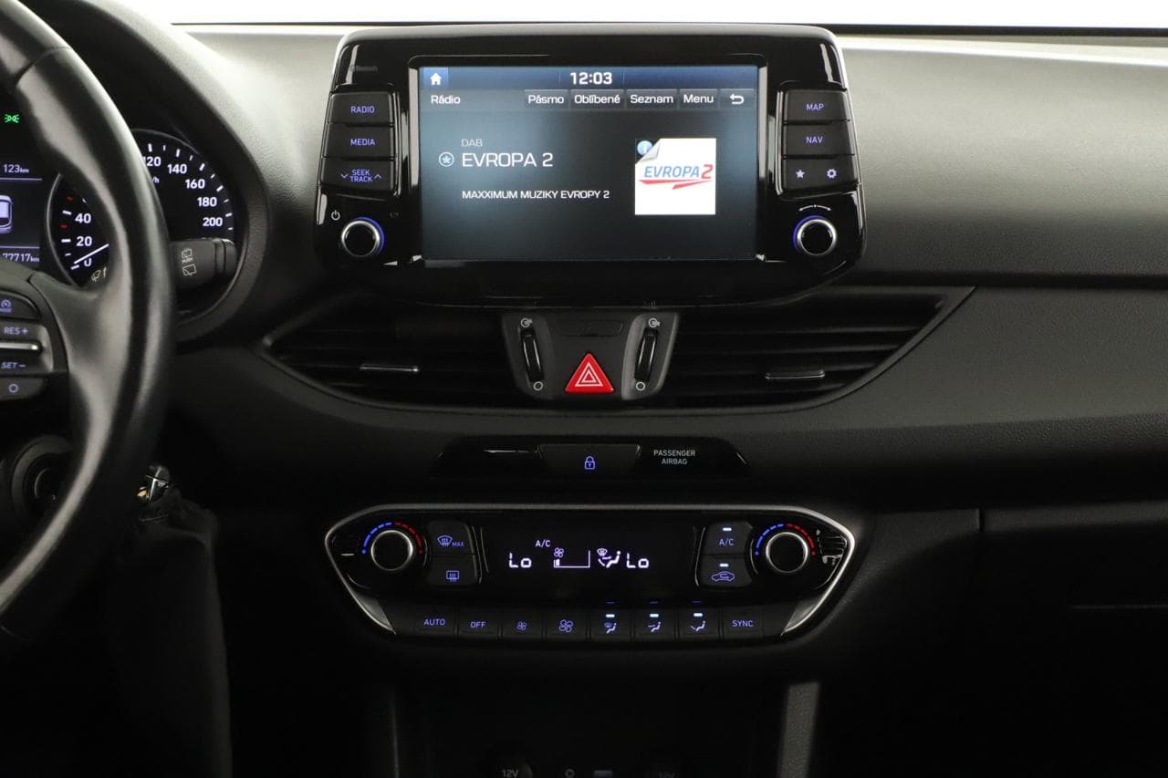 2020 Hyundai i30 - 17
