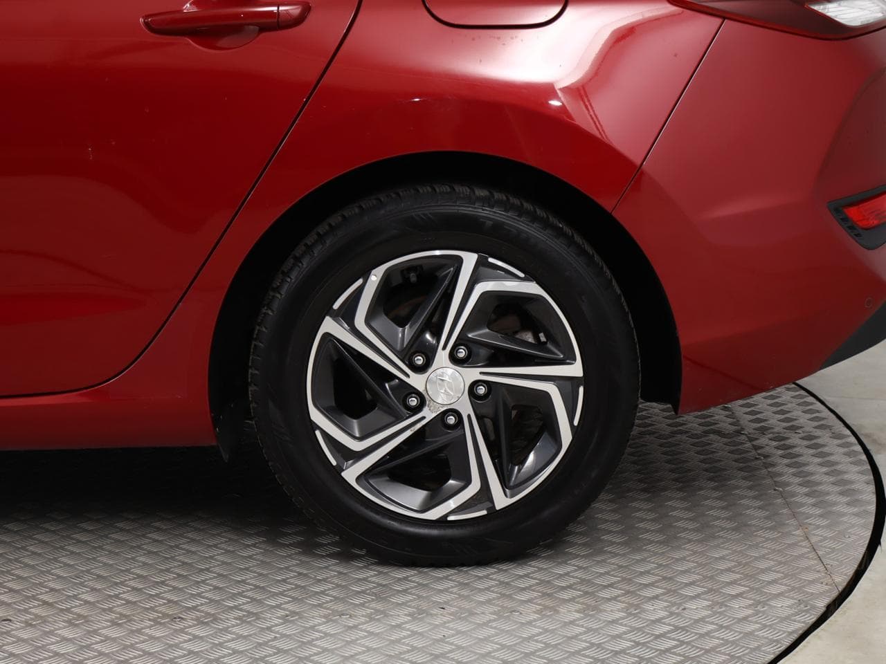 2020 Hyundai i30 - 19