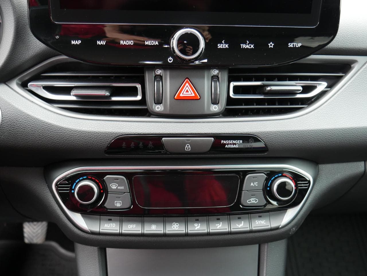 2022 Hyundai i30 - 16