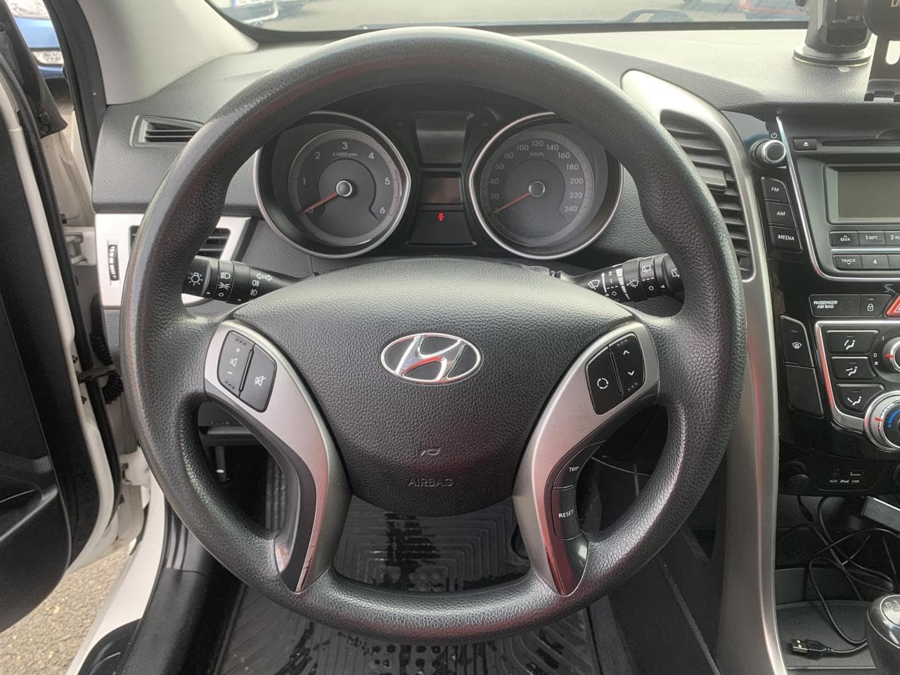 2012 Hyundai I30 - 13