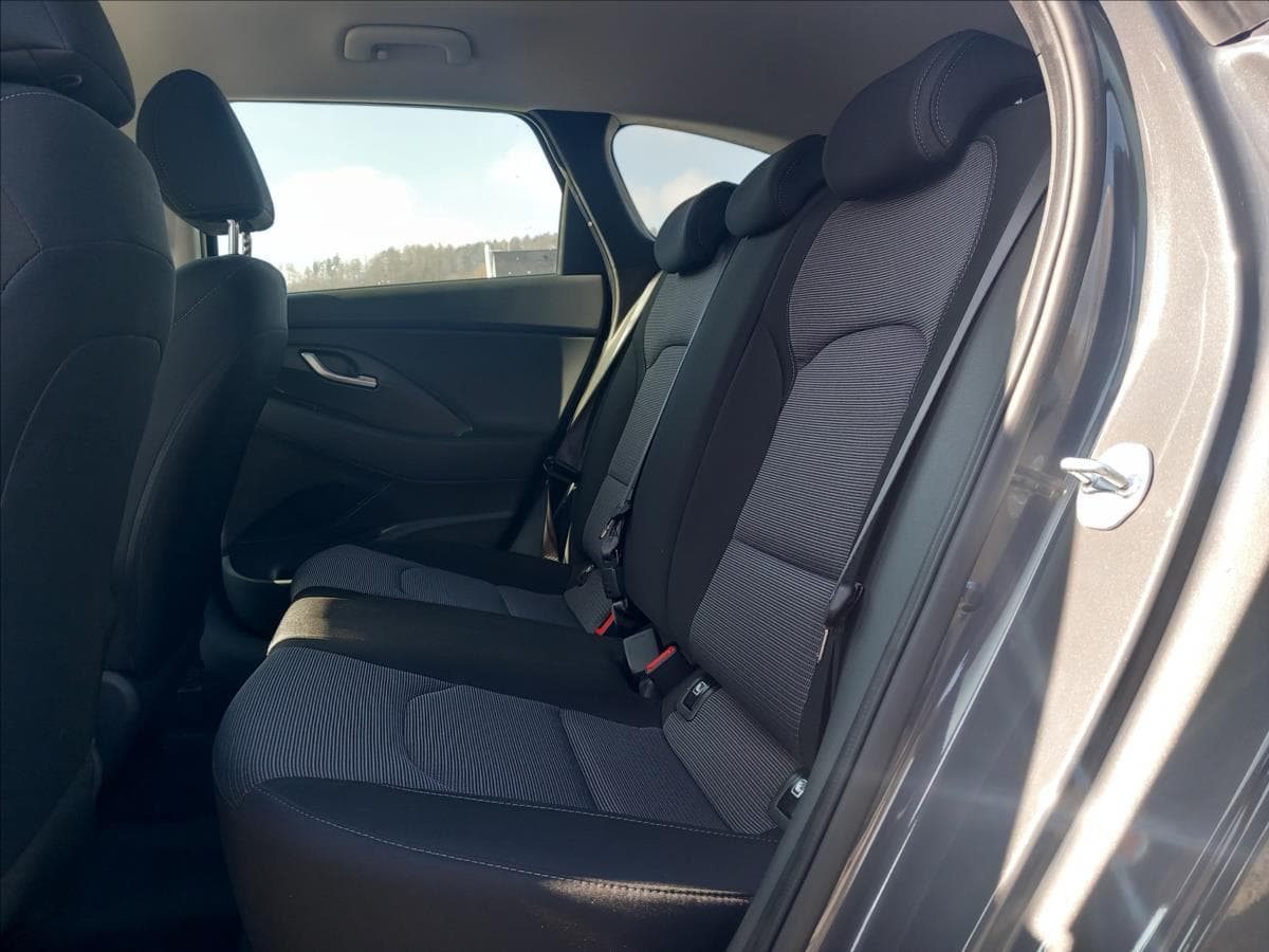 2025 Hyundai i30 - 19