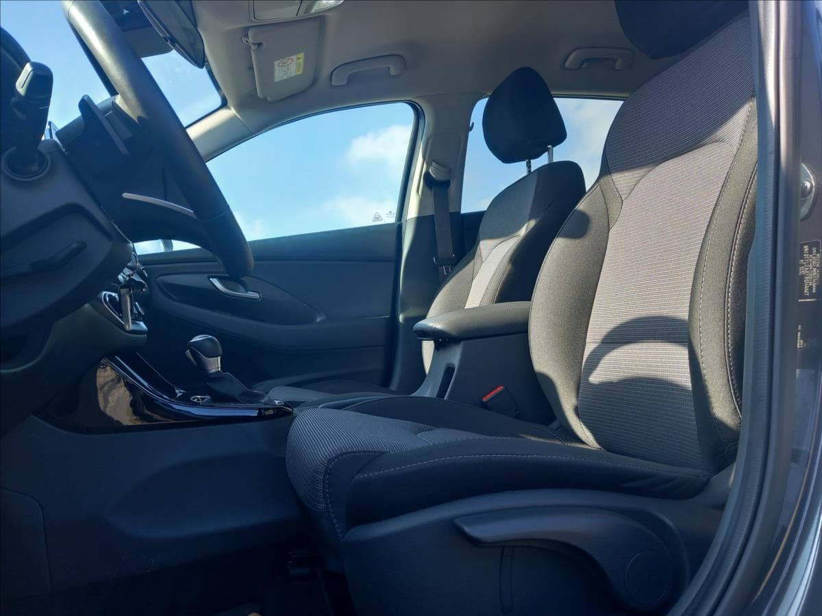 2025 Hyundai i30 - 16