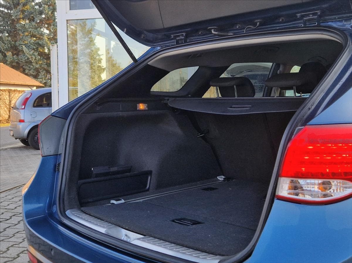 2012 Hyundai I40 - 11