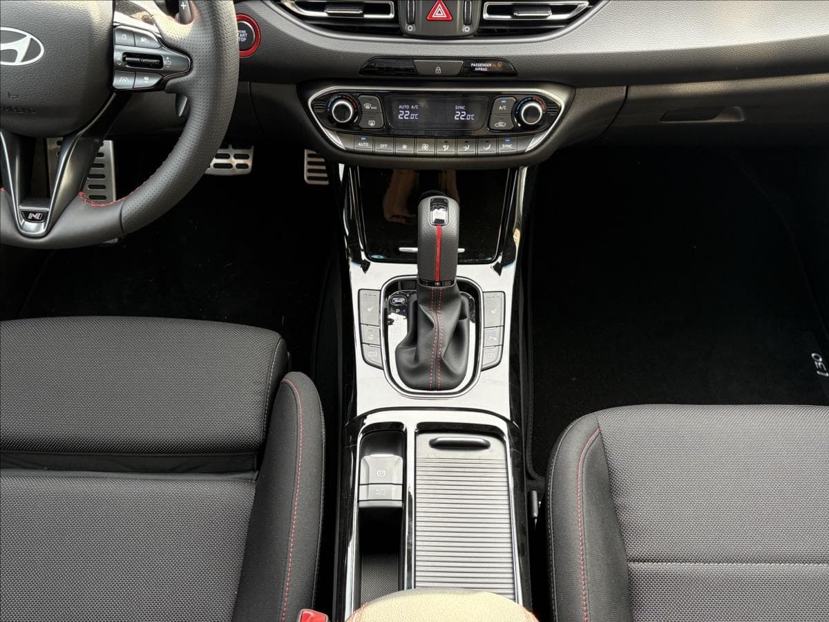 2025 Hyundai i30 - 13