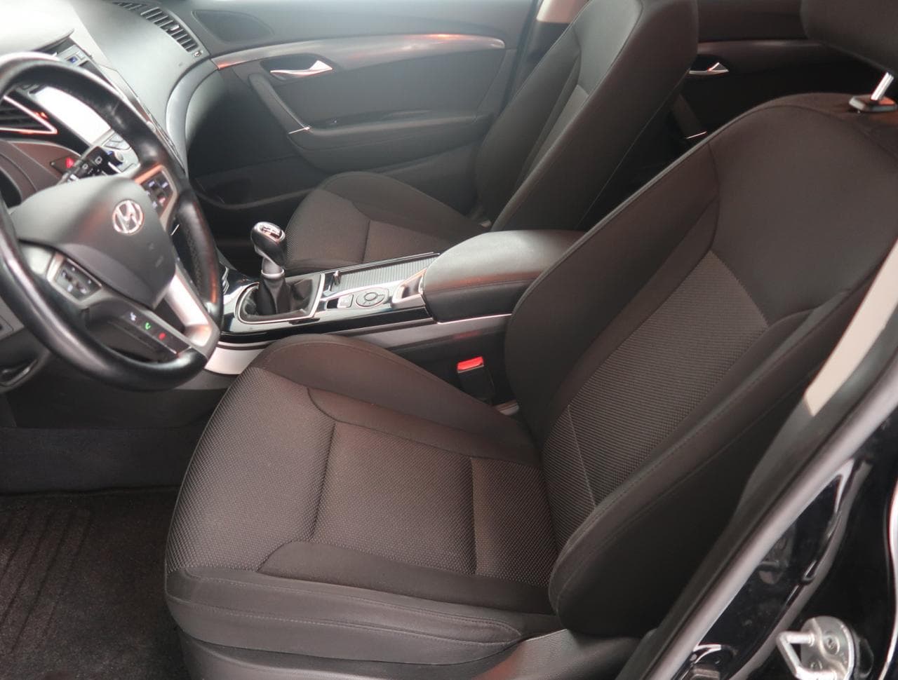 2011 Hyundai I40 - 16