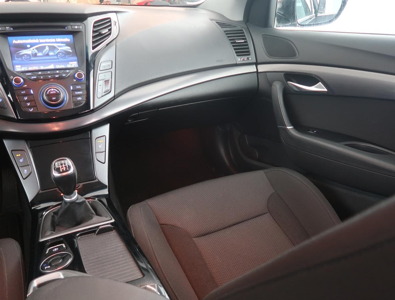 2011 Hyundai I40 - 11